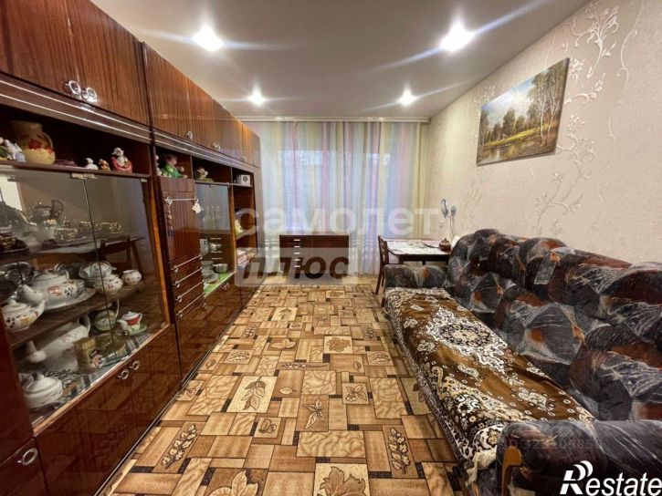 2-комн квартира Кузнецк г., Молодой Гвардии ул.