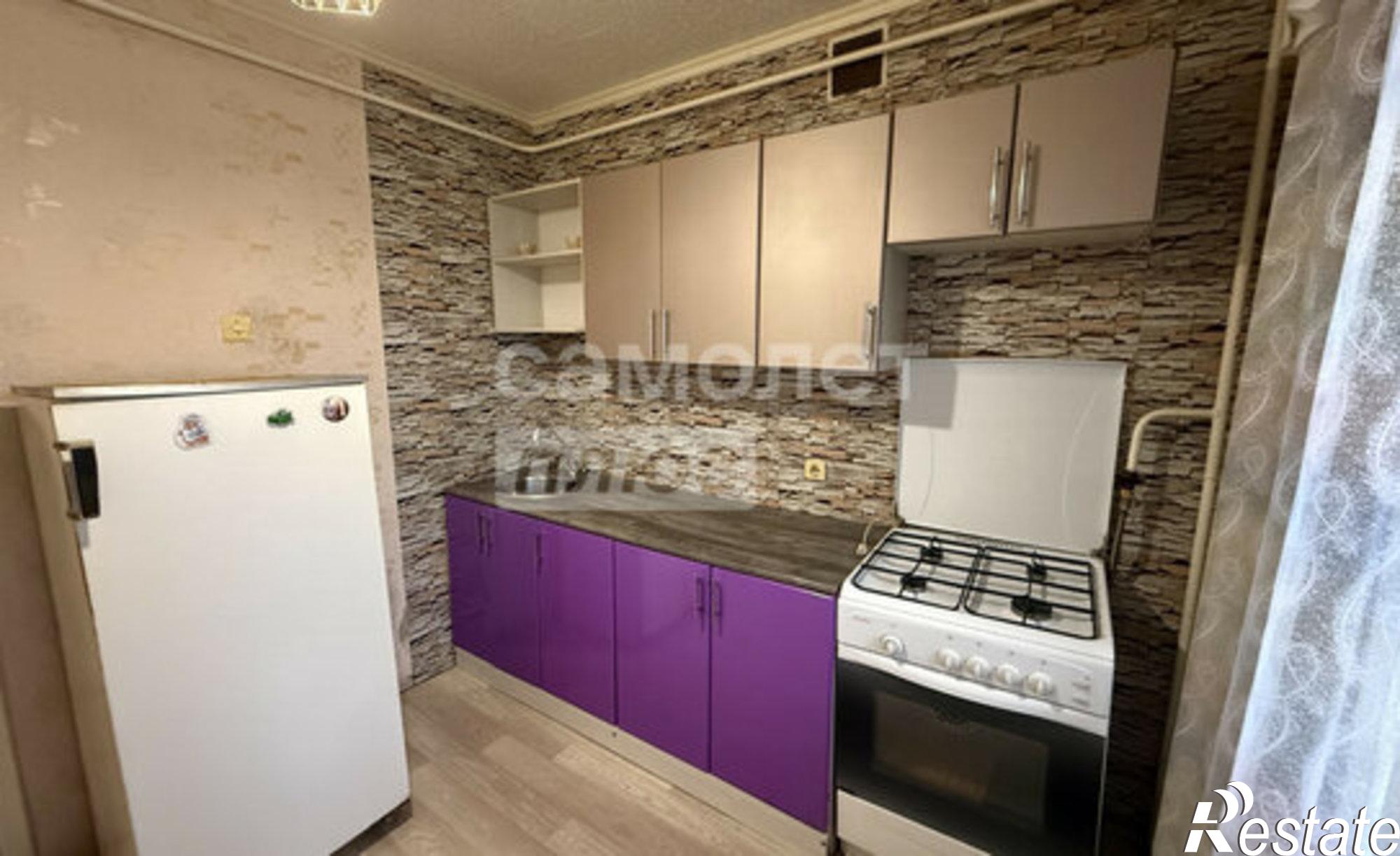 Купить квартиру за 2 400 000 рублей на ул 354-ой Стрелковой Дивизии, 17